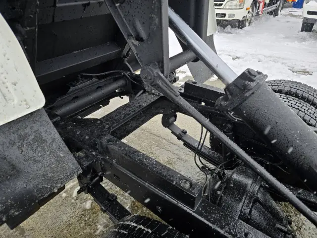 日野 デュトロ SKG-XZU675T(4WD)の写真18