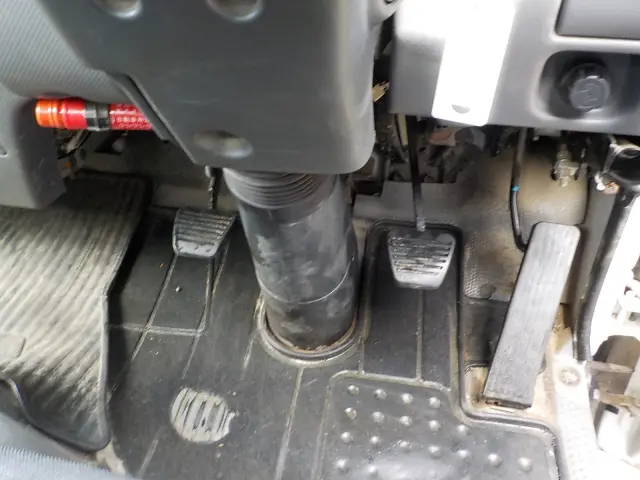 いすゞ エルフ TKG-NKR85AN(2WD)の写真38