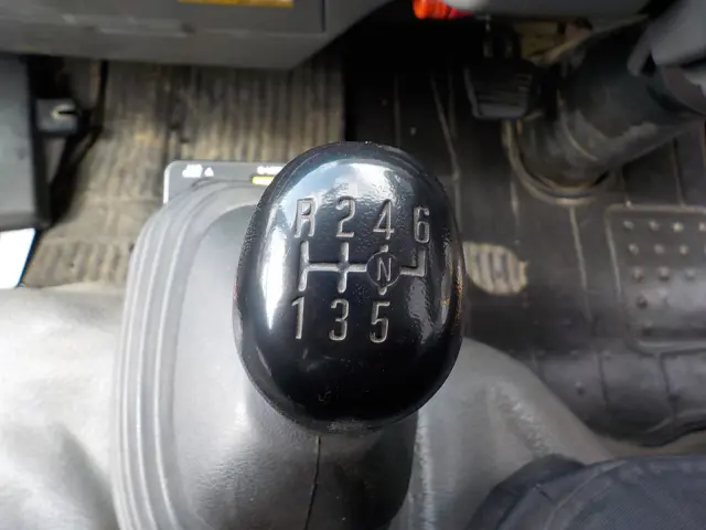 いすゞ エルフ TKG-NKR85AN(2WD)の写真39