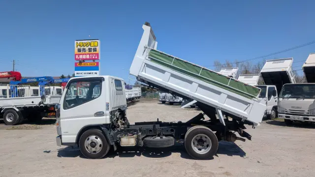 三菱 キャンター TPG-FBA60(2WD)の写真8