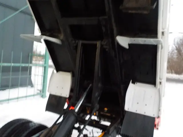 三菱 キャンター TPG-FBA60(2WD)の写真26