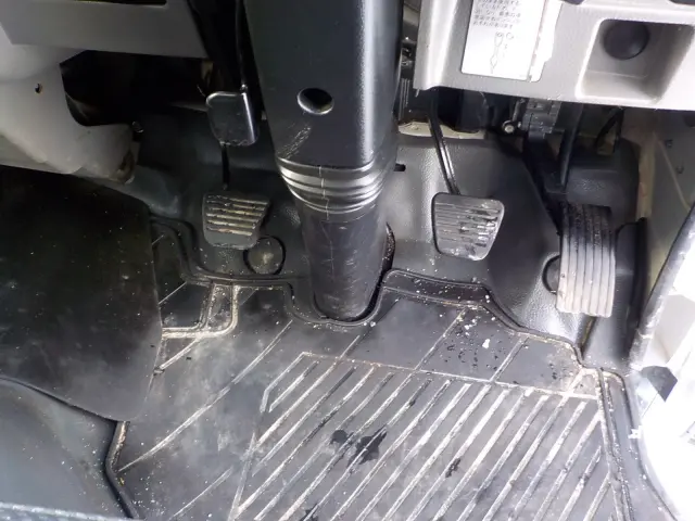三菱 キャンター TPG-FBA60(2WD)の写真26