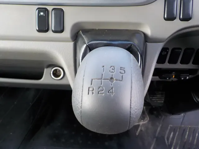 三菱 キャンター TPG-FBA60(2WD)の写真30