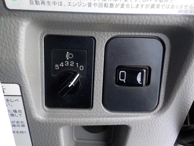 三菱 キャンター TPG-FBA60(2WD)の写真38