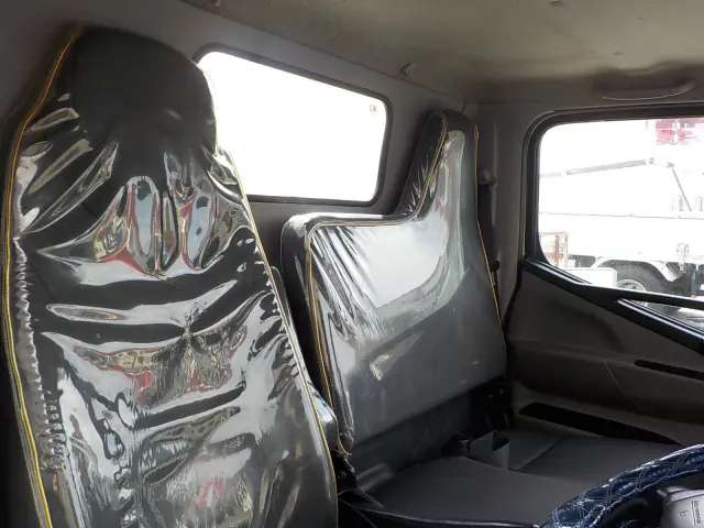 三菱 ファイター TPG-FBA30(2WD)の写真37