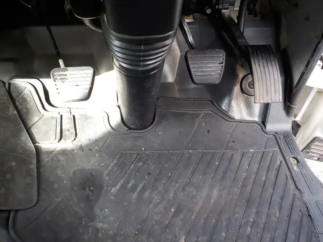 三菱 ファイター TPG-FBA30(2WD)の写真38