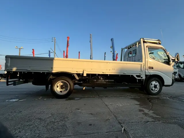 トヨタ ダイナ PB-XZU388(4WD)の写真4