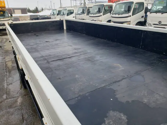 トヨタ ダイナ PB-XZU388(4WD)の写真12