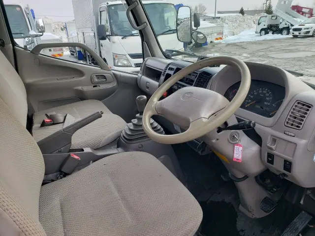 トヨタ ダイナ PB-XZU388(4WD)の写真18