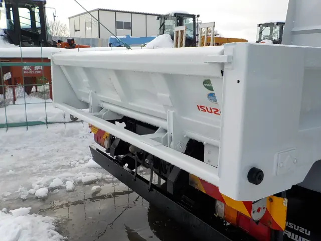 いすゞ フォワード TKG-FRR90S2(2WD)の写真16