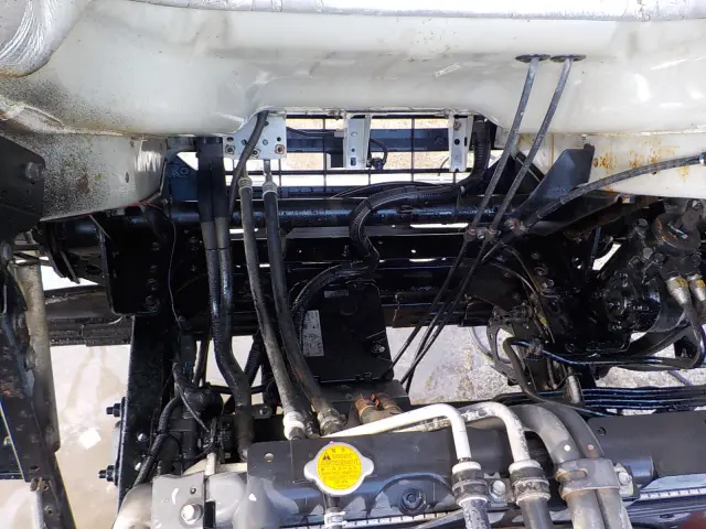 いすゞ フォワード TKG-FRR90S2(2WD)の写真16