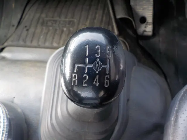 いすゞ フォワード TKG-FRR90S2(2WD)の写真36