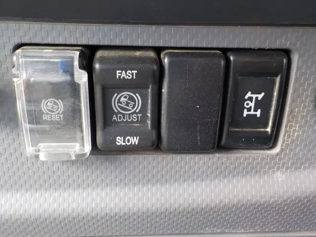 いすゞ フォワード TKG-FRR90S2(2WD)の写真38