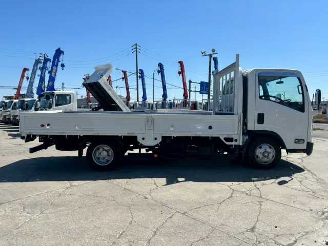 いすゞ エルフ TKG-NPR85AR(2WD)の写真4