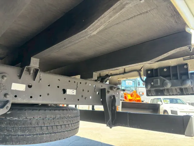 いすゞ エルフ TKG-NPR85AR(2WD)の写真17