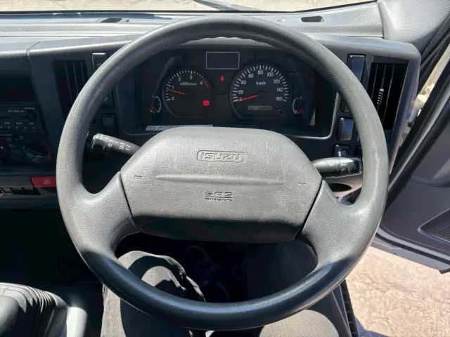 いすゞ エルフ TKG-NPR85AR(2WD)の写真19