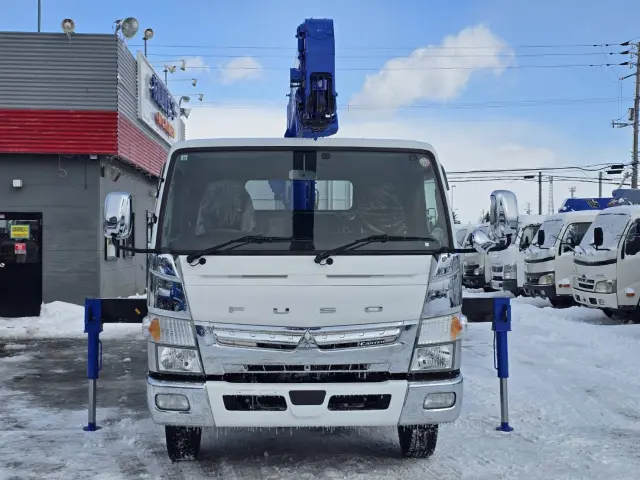 三菱 キャンター 2PG-FEBS0(2WD)の写真3