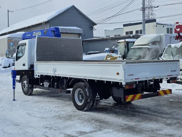 三菱 キャンター 2PG-FEBS0(2WD)の写真7