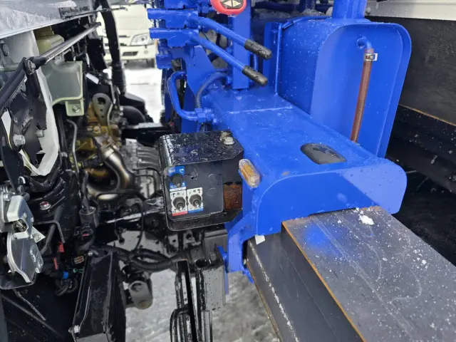 三菱 キャンター 2PG-FEBS0(2WD)の写真14