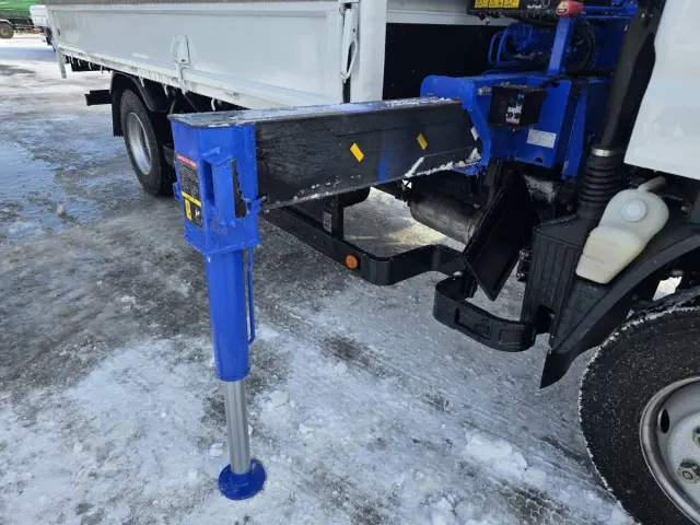 三菱 キャンター 2PG-FEBS0(2WD)の写真18