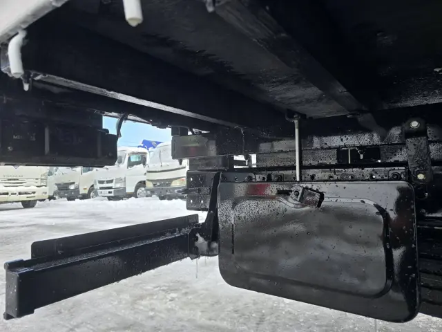 三菱 キャンター 2PG-FEBS0(2WD)の写真25