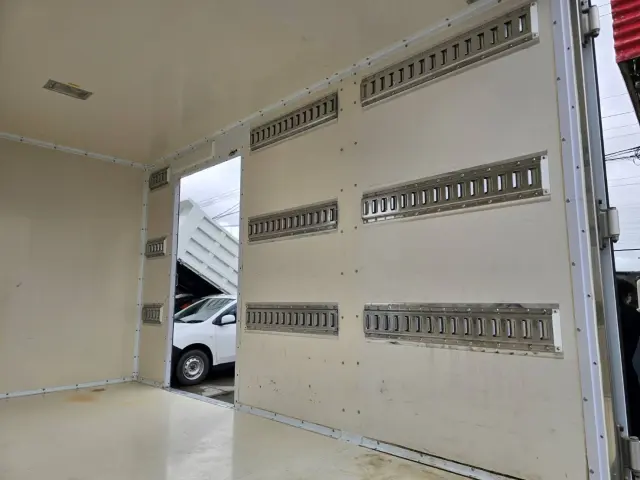 日野 デュトロ 2KG-XZU675M(4WD)の写真13