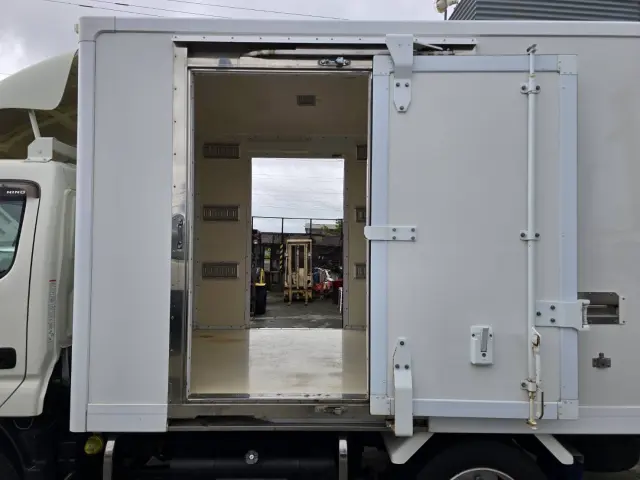 日野 デュトロ 2KG-XZU675M(4WD)の写真16