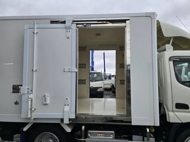 日野 デュトロ 2KG-XZU675M(4WD)の写真17
