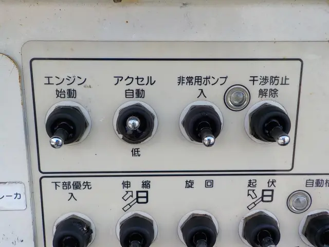 日野 デュトロ TKG-XZU600Eの写真15