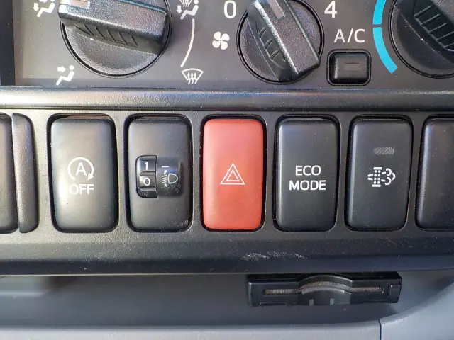 日野 デュトロ TKG-XZU600Eの写真46