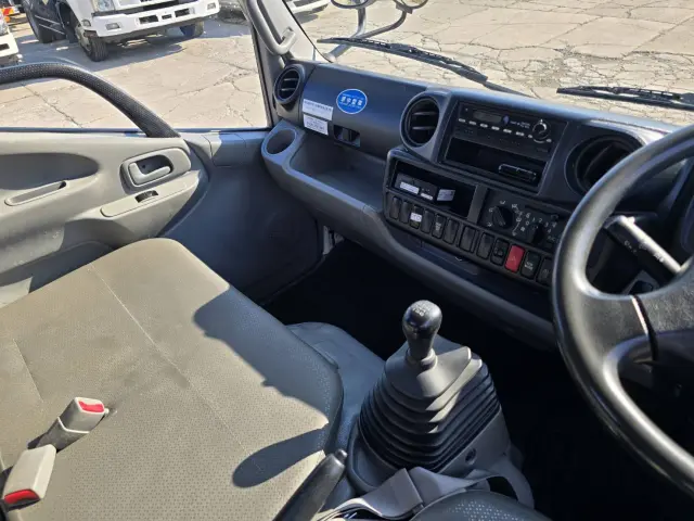 日野 デュトロ TKG-XZU650M(2WD)の写真29