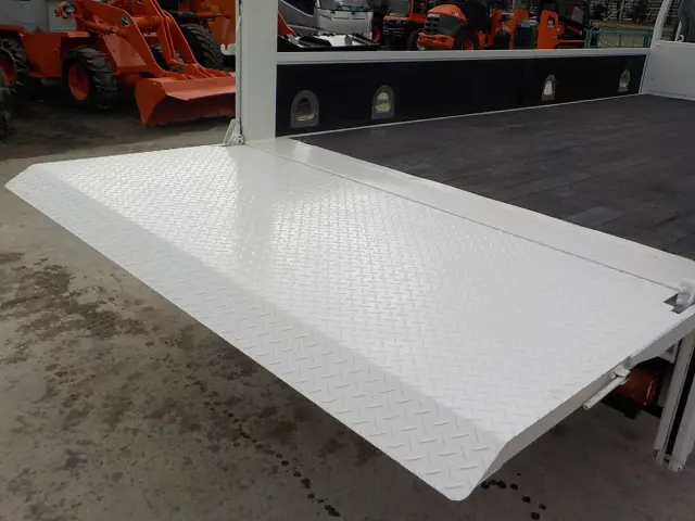 日野 デュトロ BDG-XZU414Mの写真12