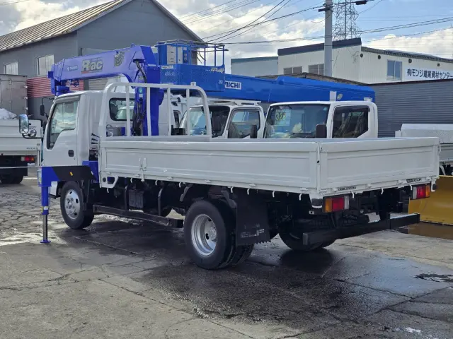 いすゞ エルフ BKG-NKR85AR(2WD)の写真7