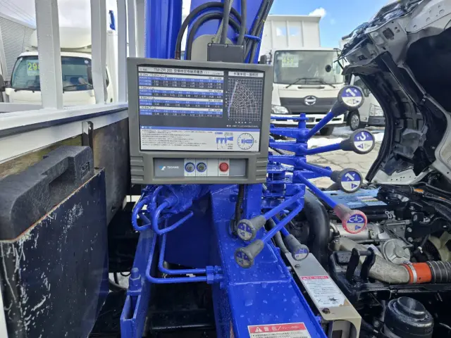 いすゞ エルフ BKG-NKR85AR(2WD)の写真20