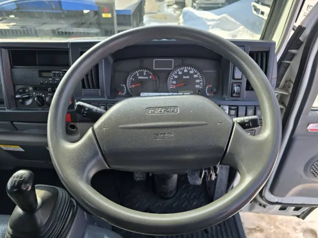 いすゞ エルフ BKG-NKR85AR(2WD)の写真24