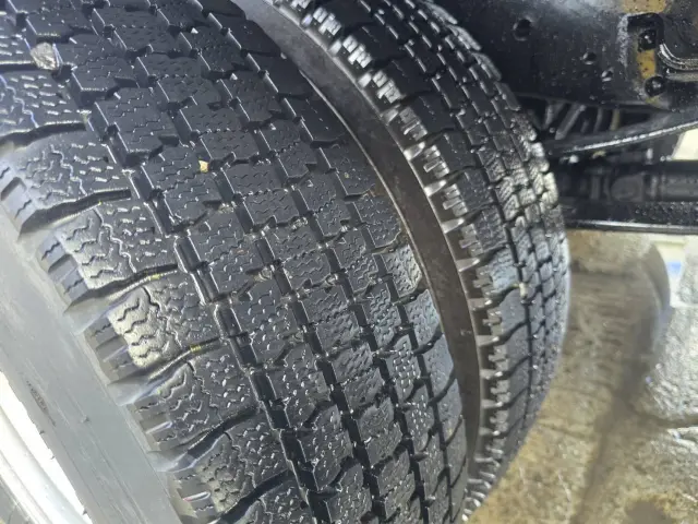 いすゞ エルフ BKG-NKR85AR(2WD)の写真35