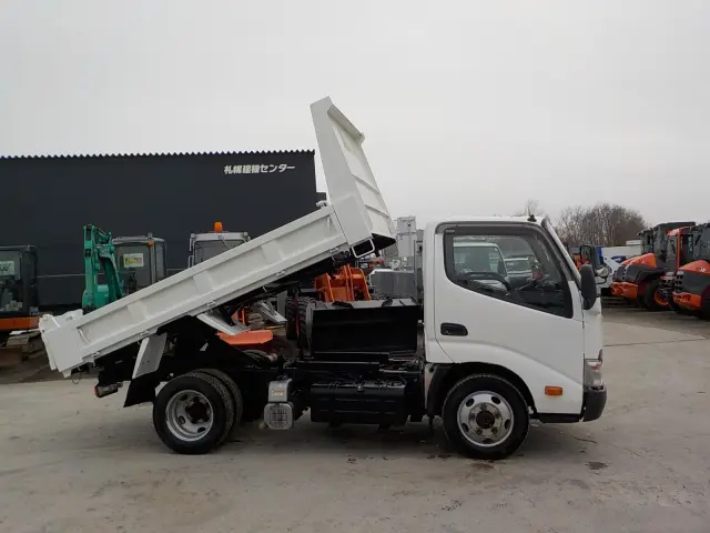 トヨタ ダイナ TKG-XZU675D(4WD)の写真4