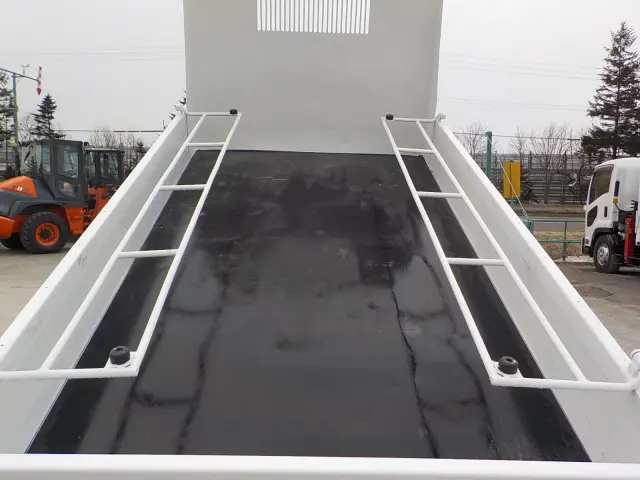 トヨタ ダイナ TKG-XZU675D(4WD)の写真9