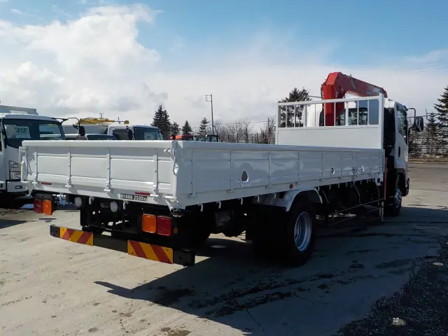 いすゞ フォワード 2PG-FRR90S1(2WD)の写真5