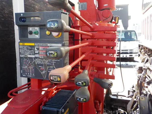 いすゞ フォワード 2PG-FRR90S1(2WD)の写真15