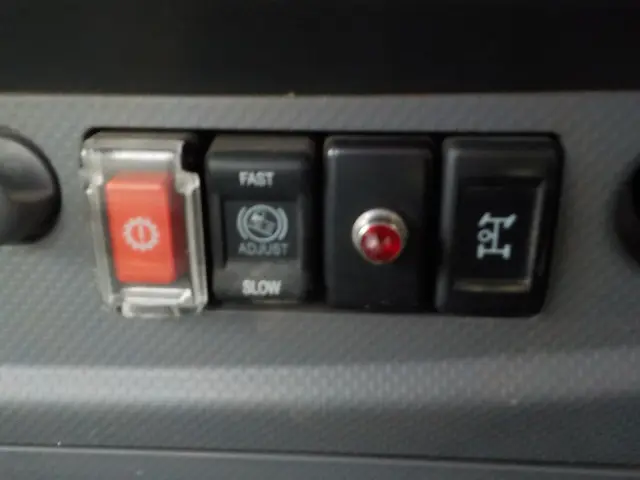 いすゞ フォワード 2PG-FRR90S1(2WD)の写真40