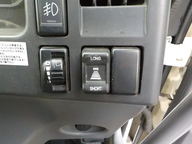 いすゞ フォワード 2PG-FRR90S1(2WD)の写真47