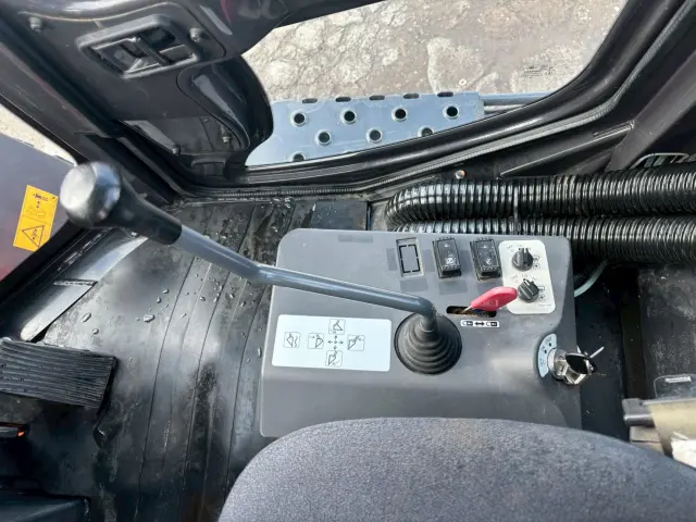 日立 ZW80-5B YDN-H80(4WD)の写真26