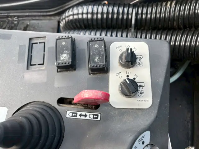 日立 ZW80-5B YDN-H80(4WD)の写真27