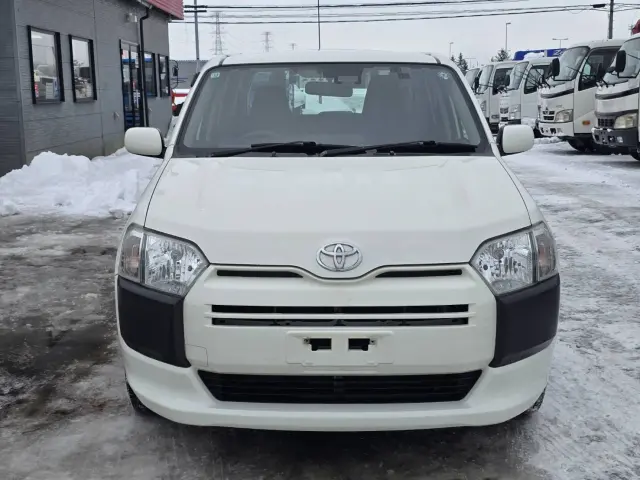 トヨタ プロボックスバン DBE-NCP165V(4WD)の写真2