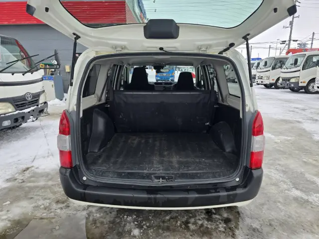 トヨタ プロボックスバン DBE-NCP165V(4WD)の写真12