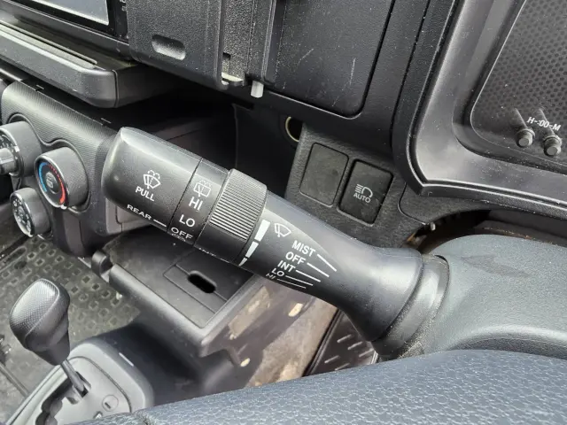 トヨタ プロボックスバン DBE-NCP165V(4WD)の写真18