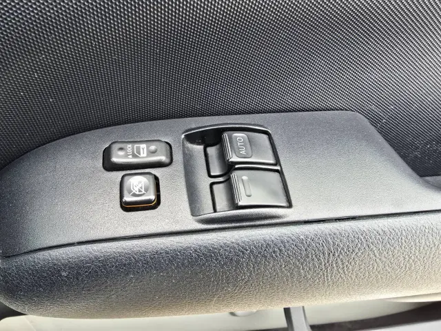 トヨタ プロボックスバン DBE-NCP165V(4WD)の写真28