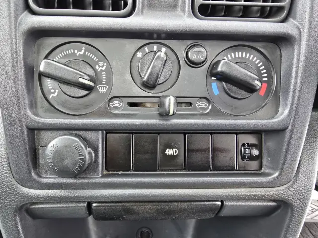 スズキ キャリイ EBD-DA16T(4WD)の写真27