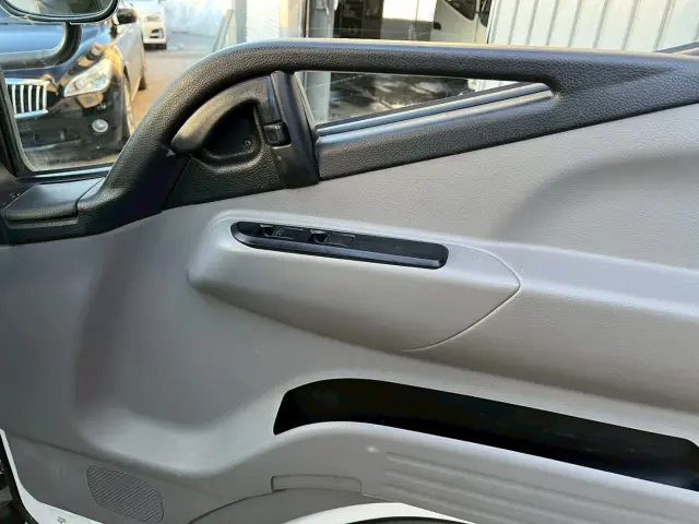 三菱 キャンター TPG-FEB50の写真24